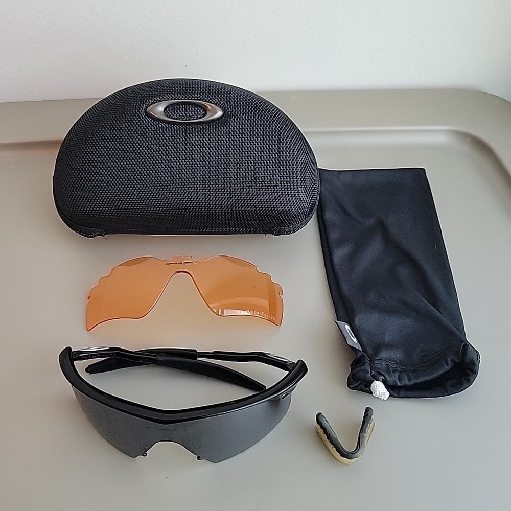 OAKLEY M Frame Sunglasses Sport Shield Wrap Cycling Baseball Black Lens USA